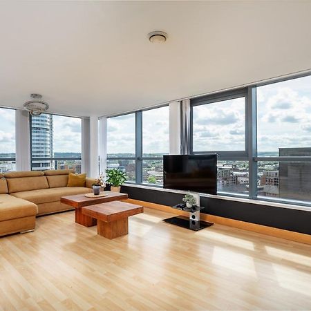Leeds Most Stunning Penthouse! - Sleeps 8 Apartment Bagian luar foto